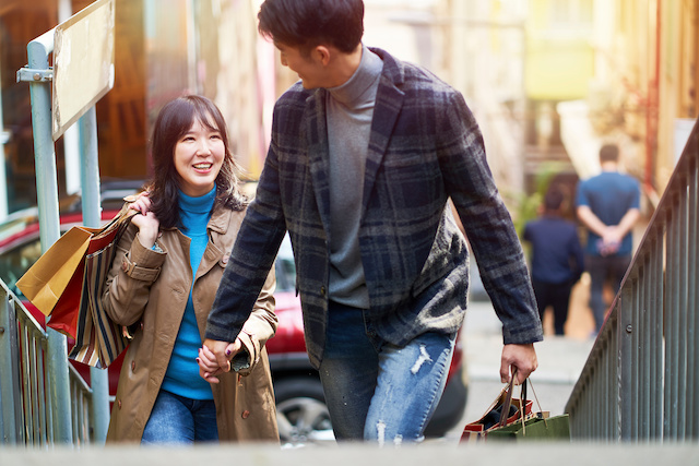 韓国人男性 ショッピング | 日本人女性専門観光ガイド予約紹介サイト/韓国人ホストが貴女をエスコート